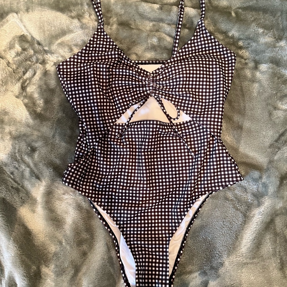 Aeropostale Black and White Checkered Swimsuit w/ open front tie